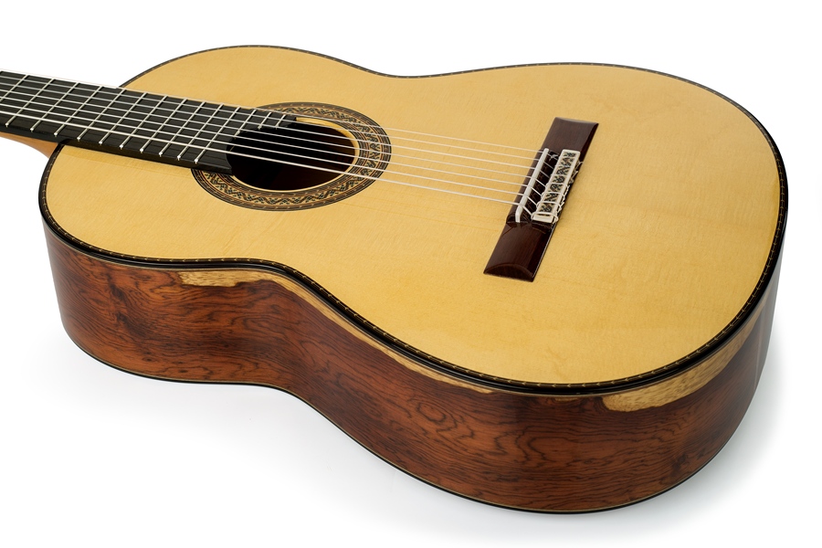 エクセレンシア